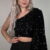 img_6477 One shoulder top met glitter - Zwart