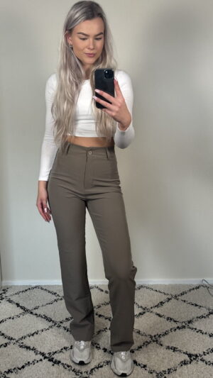 Straight leg pants