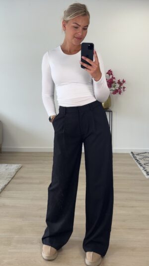 cjykmlnuyxbjagf0lzezlju3ljaundkgkglqag9uzte1ldq7iglpuyaxoc4zlje7igd6axapiai Tall wide leg pantalon - Zwart