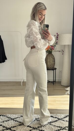 img_6149-2 Embroidery blouse - White