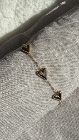 img_7212-2 Goudkleurige armband met hartjes